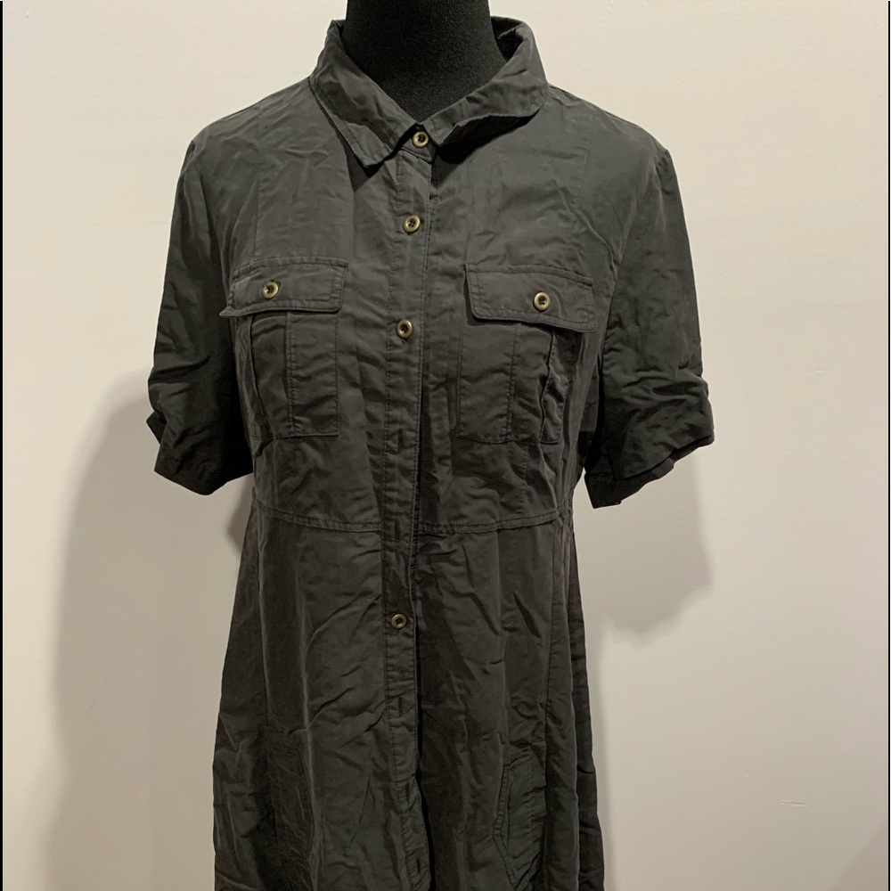 //2 for $15// ECI Button down dress